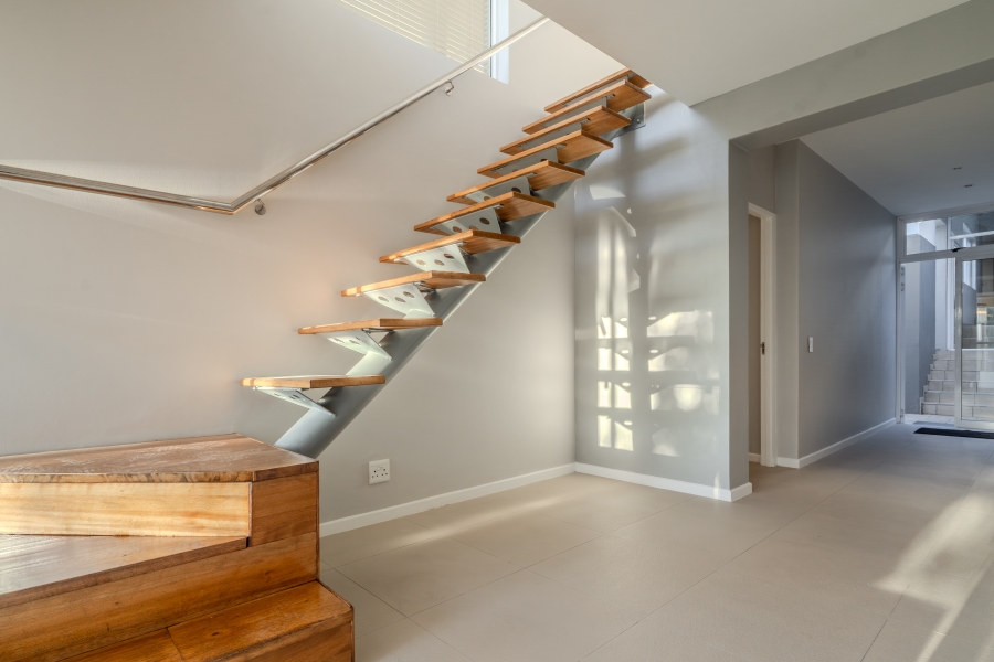 7 Bedroom Property for Sale in Camps Bay Western Cape